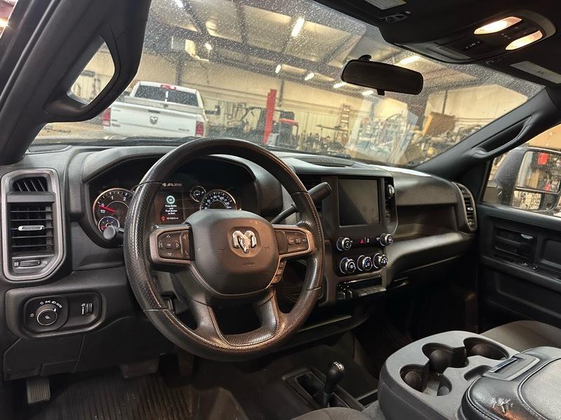 RAM 2500 Tradesman Crew Cab SWB 4WD 2023