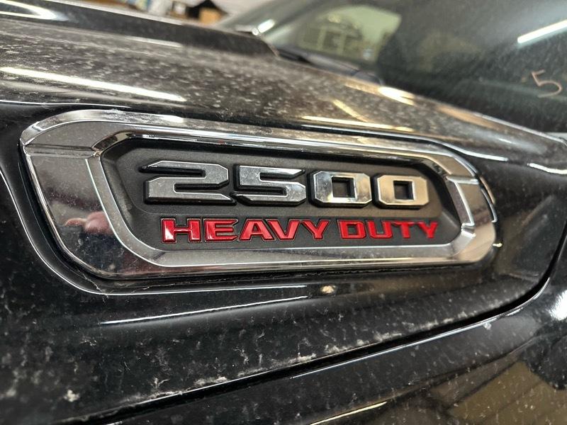 RAM 2500 Tradesman Crew Cab SWB 4WD 2023