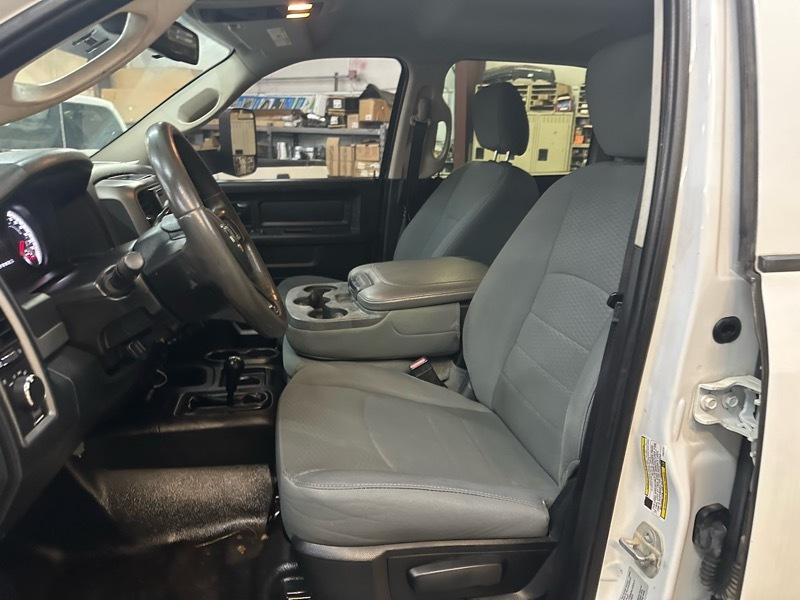 RAM 3500 Crew Cab 4WD DRW 2015