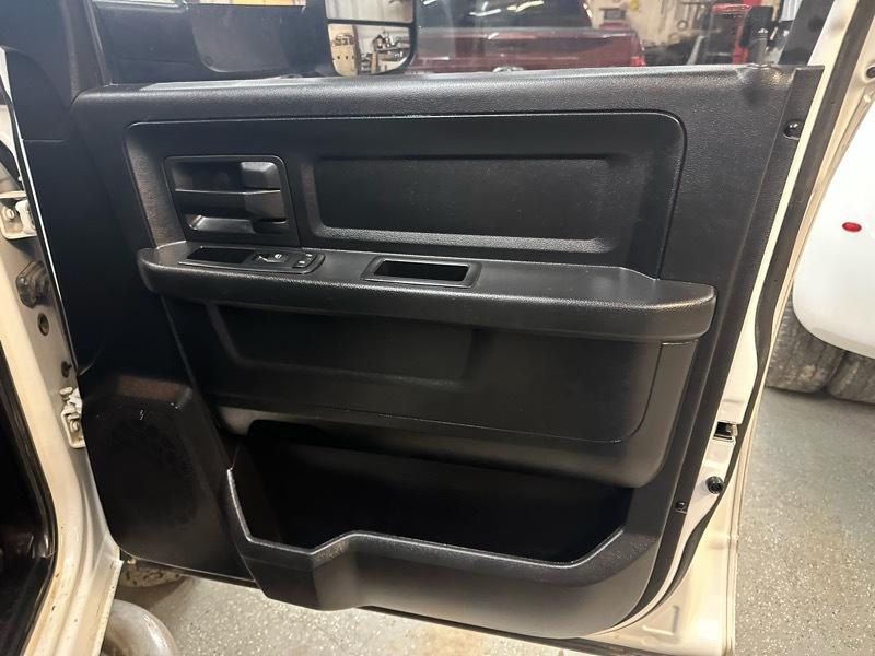 RAM 3500 Crew Cab 4WD DRW 2015