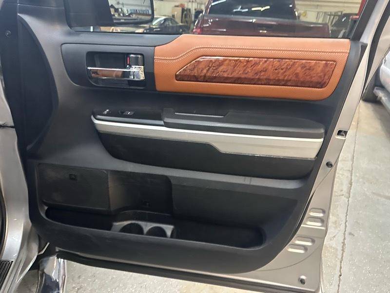 Toyota Tundra 1794 Edition Crew Max 4WD SWB 2014