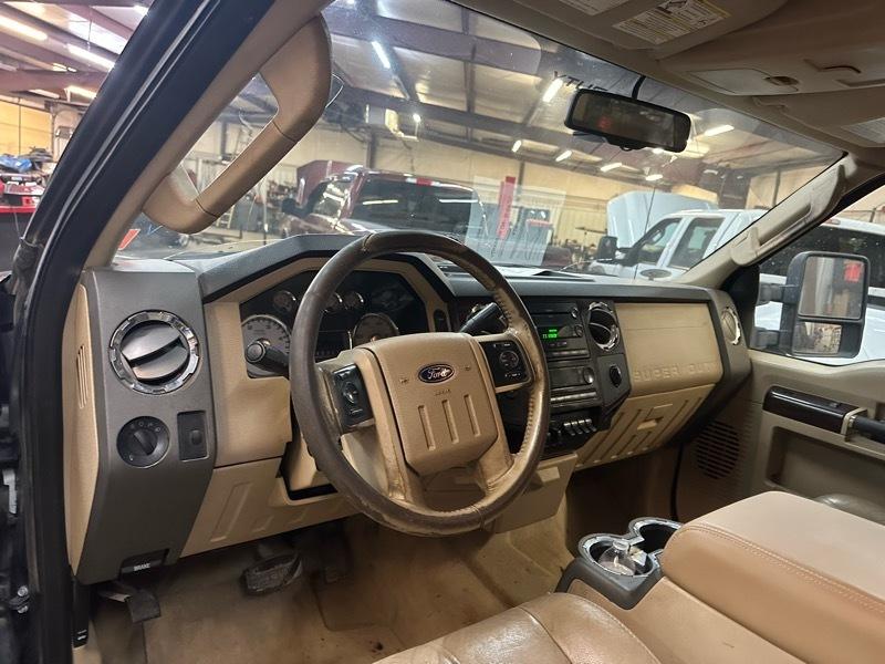 Ford F-350 SD Lariat Crew Cab 4WD 2008