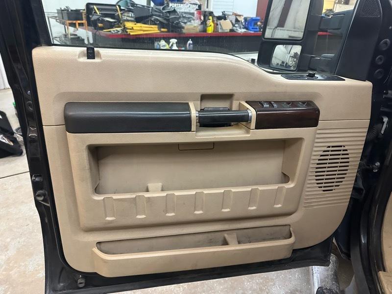 Ford F-350 SD Lariat Crew Cab 4WD 2008