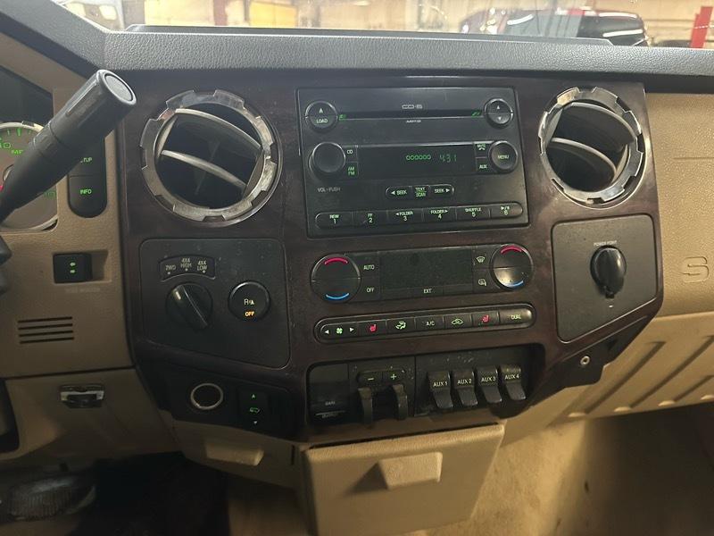 Ford F-350 SD Lariat Crew Cab 4WD 2008