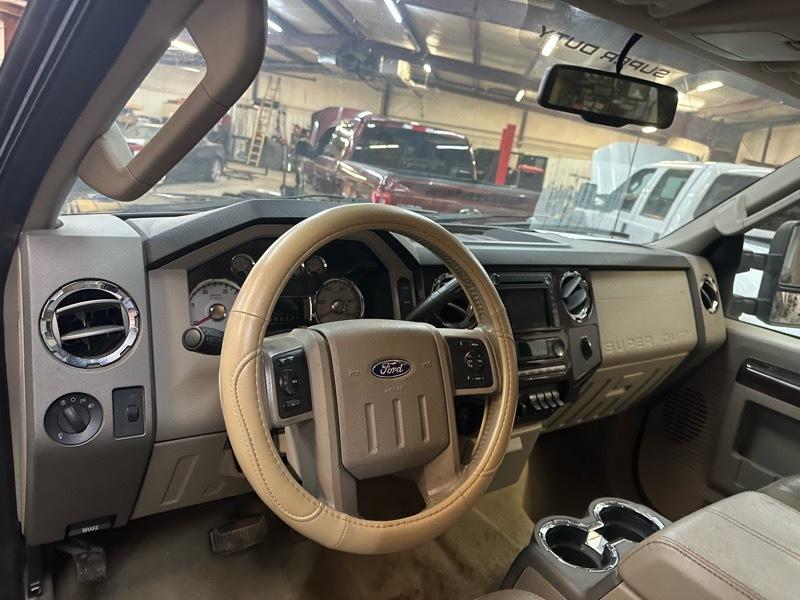 Ford F-250 SD Lariat Crew Cab SWB 4WD 2008