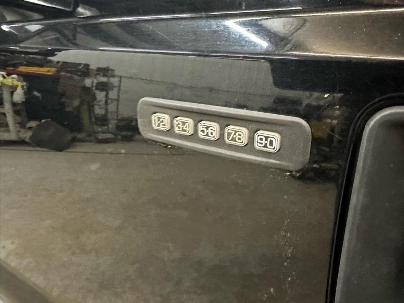 Ford F-250 SD Lariat Crew Cab SWB 4WD 2008