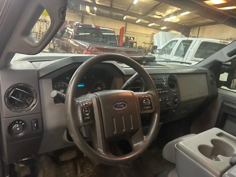 Ford F-250 SD XLT Crew Cab Long Bed 4WD 2015
