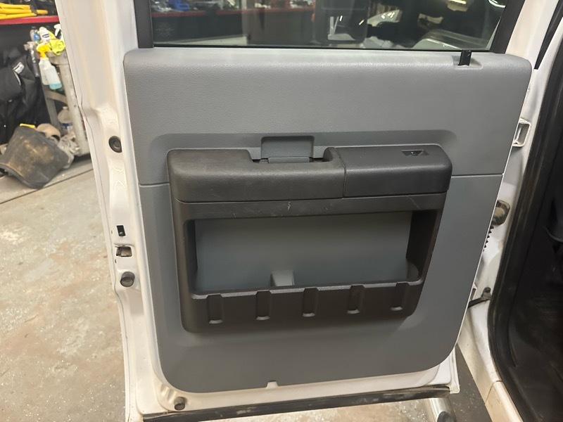 Ford F-250 SD XLT Crew Cab Long Bed 4WD 2015