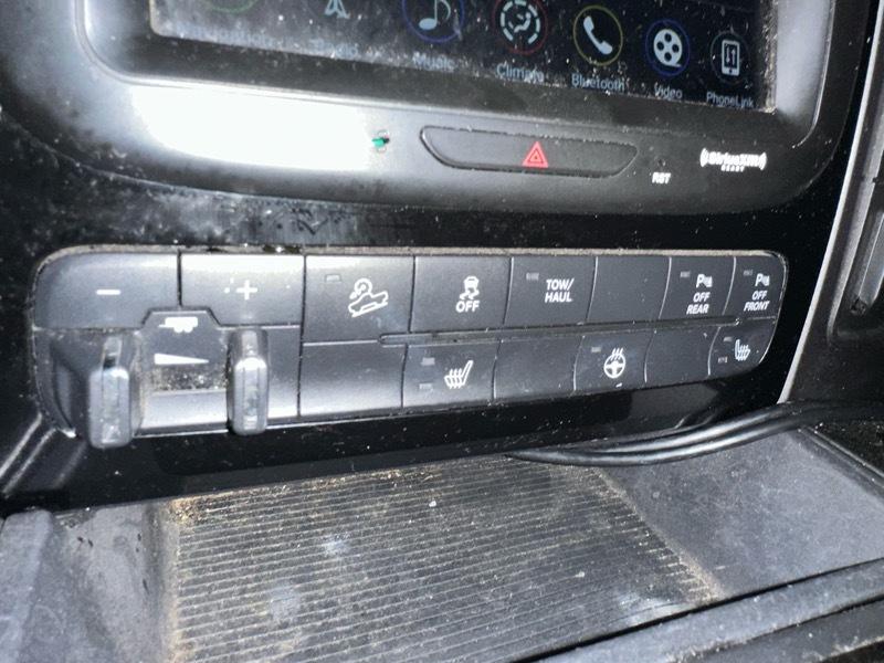 RAM 2500 Big Horn Crew Cab 4WD SWB 2018