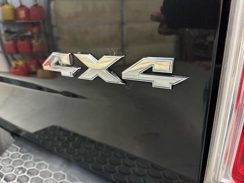 RAM 1500 Longhorn Crew Cab 4WD SWB 2015