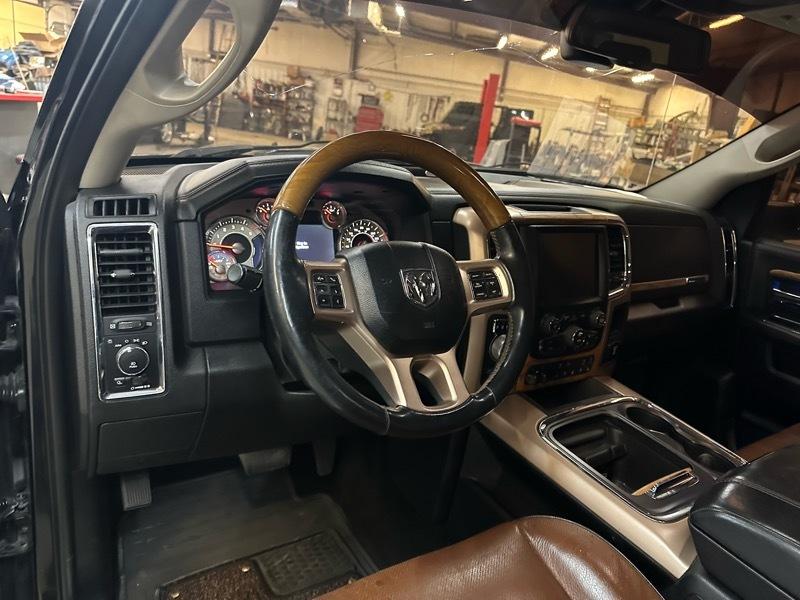 RAM 1500 Longhorn Crew Cab 4WD SWB 2015