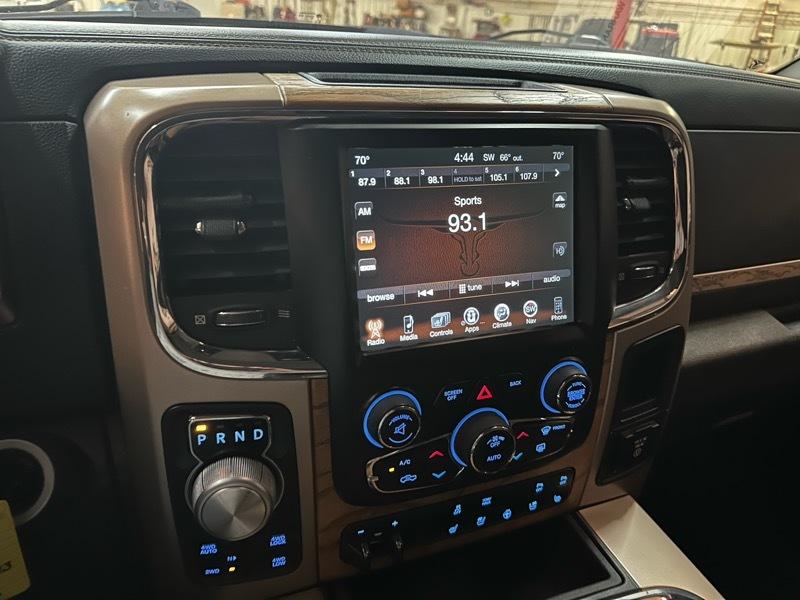 RAM 1500 Longhorn Crew Cab 4WD SWB 2015