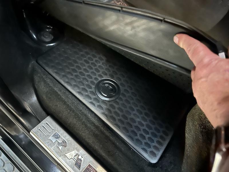 RAM 1500 Longhorn Crew Cab 4WD SWB 2015