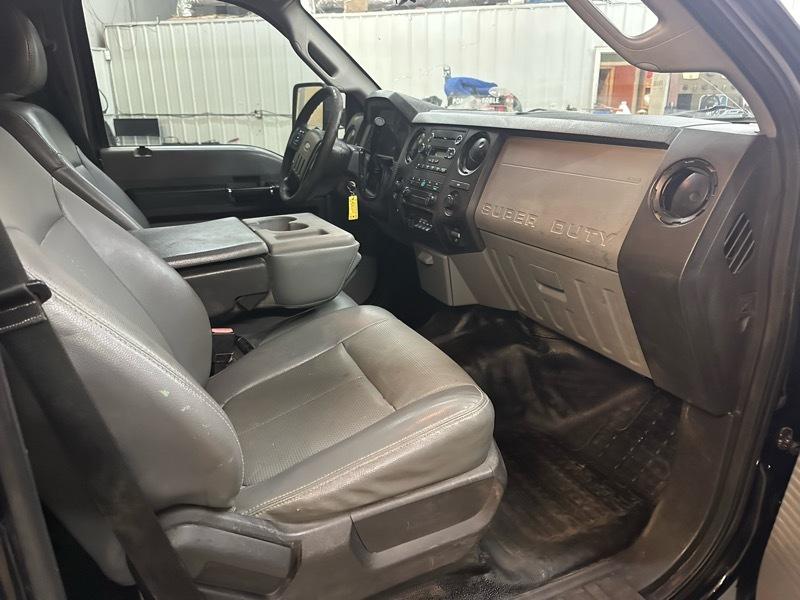 Ford F-350 SD XLT Crew Cab Long Bed DRW 4WD 2016