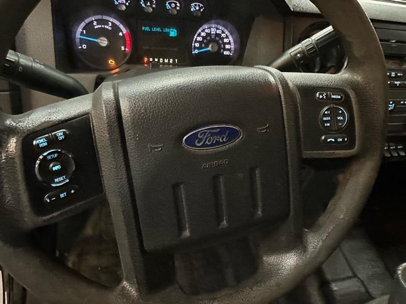 Ford F-350 SD XLT Crew Cab Long Bed DRW 4WD 2016