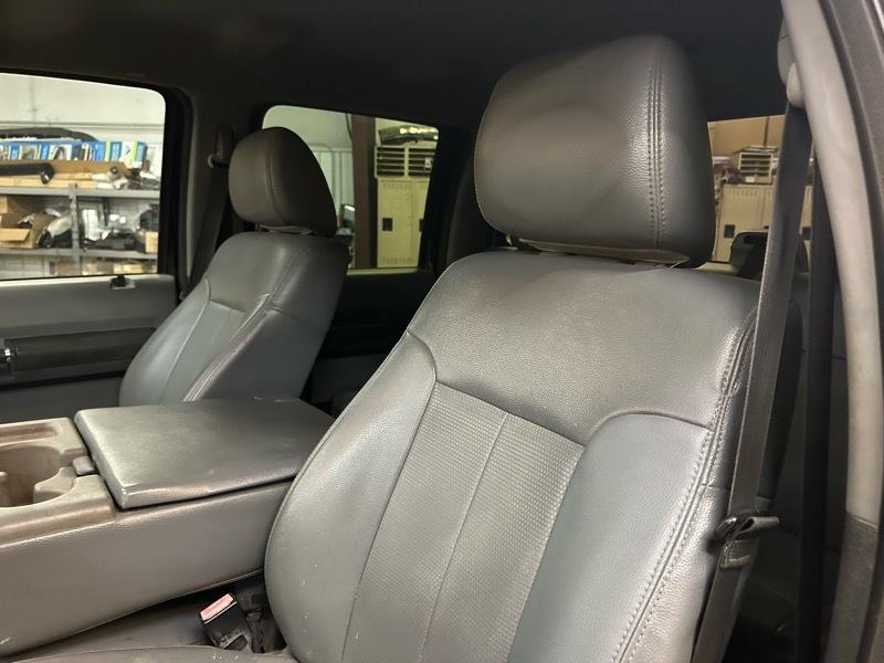 Ford F-350 SD XLT Crew Cab Long Bed DRW 4WD 2016