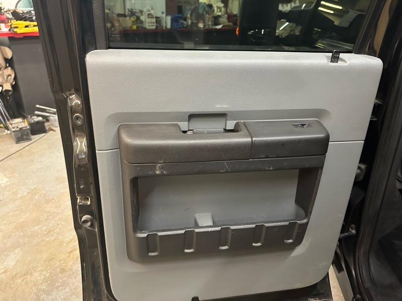 Ford F-350 SD XLT Crew Cab Long Bed DRW 4WD 2016