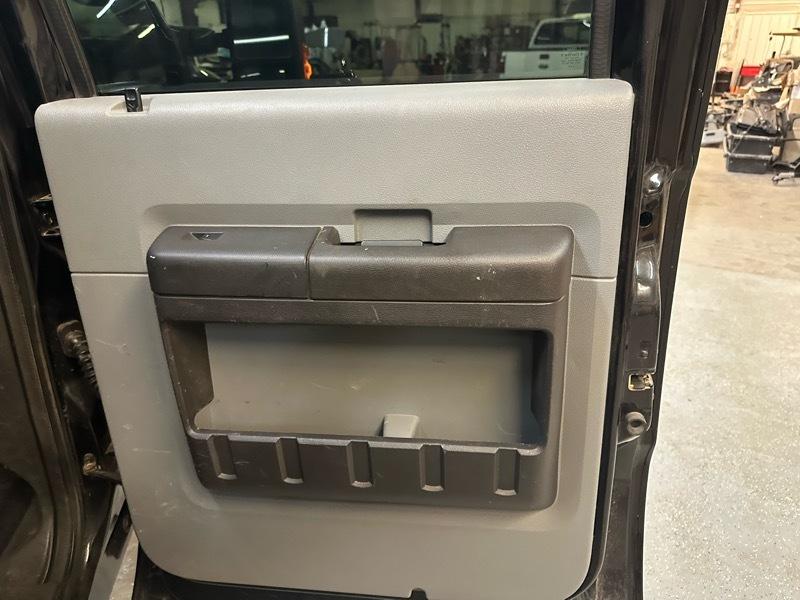 Ford F-350 SD XLT Crew Cab Long Bed DRW 4WD 2016