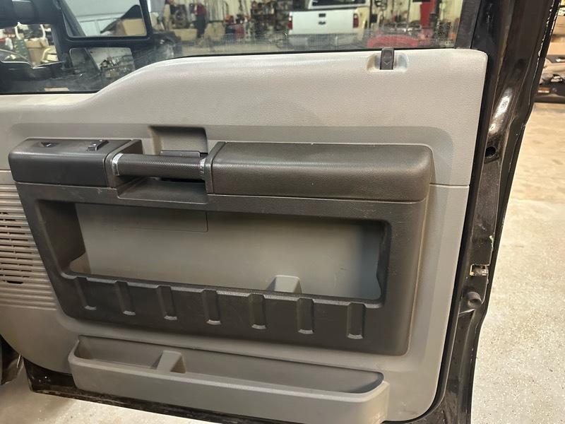 Ford F-350 SD XLT Crew Cab Long Bed DRW 4WD 2016
