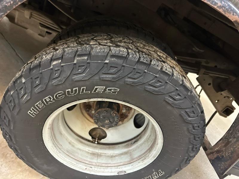 Ford F-350 SD XLT Crew Cab Long Bed DRW 4WD 2016
