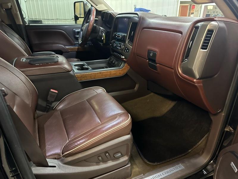 Chevrolet Silverado 2500HD High Country Crew Cab Short Box 4WD 2016