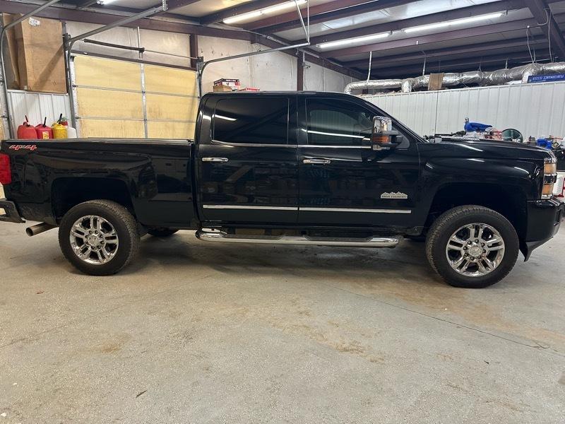 Chevrolet Silverado 2500HD High Country Crew Cab Short Box 4WD 2016