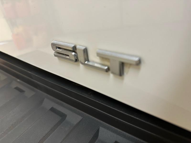 GMC Sierra 2500HD SLT Crew Cab Short Bed 4WD 2015