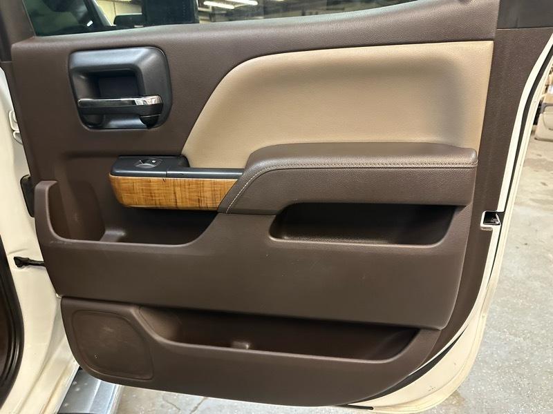 GMC Sierra 2500HD SLT Crew Cab Short Bed 4WD 2015