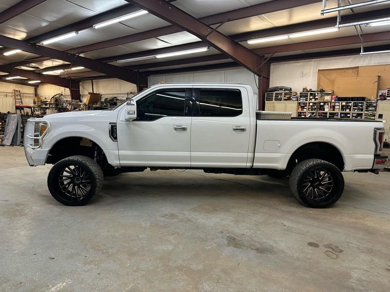 Ford F-350 SD XLT Crew Cab SWB 4WD 2017