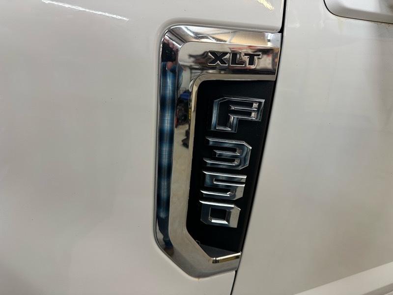Ford F-350 SD XLT Crew Cab SWB 4WD 2017