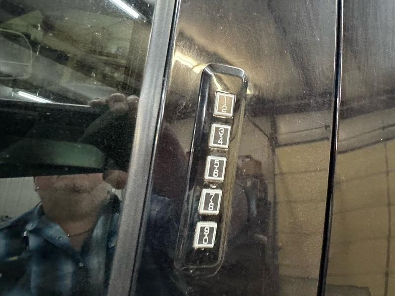 Ford F-350 SD XLT Crew Cab SWB 4WD 2017