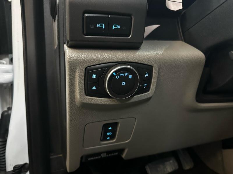 Ford F-350 SD XLT Crew Cab SWB 4WD 2017