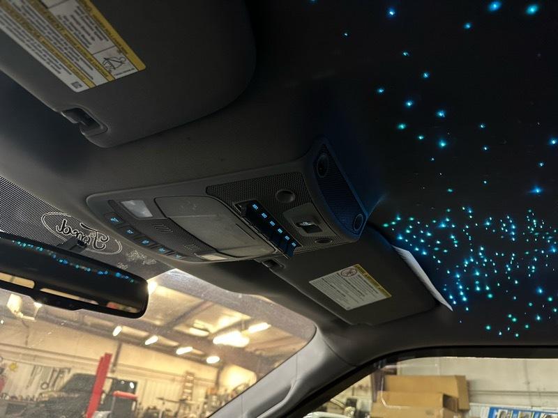 Ford F-350 SD XLT Crew Cab SWB 4WD 2017