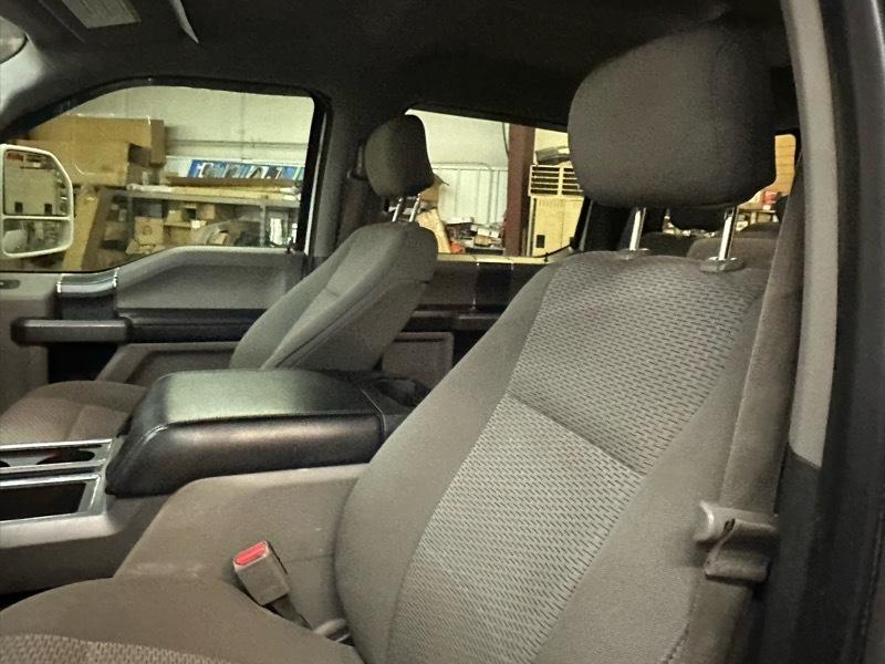 Ford F-350 SD XLT Crew Cab SWB 4WD 2017