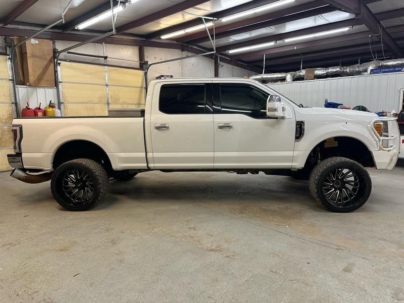 Ford F-350 SD XLT Crew Cab SWB 4WD 2017