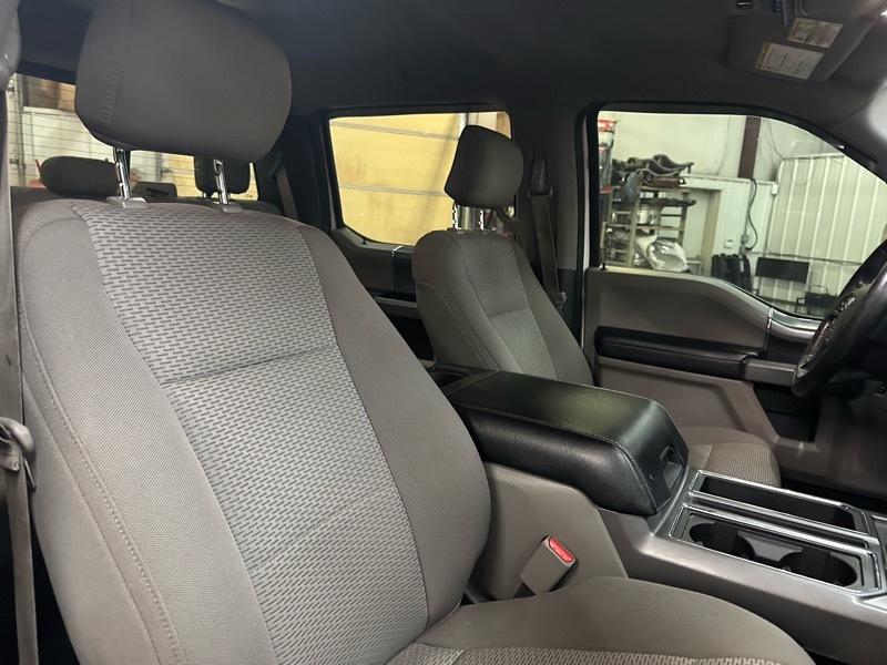 Ford F-350 SD XLT Crew Cab SWB 4WD 2017