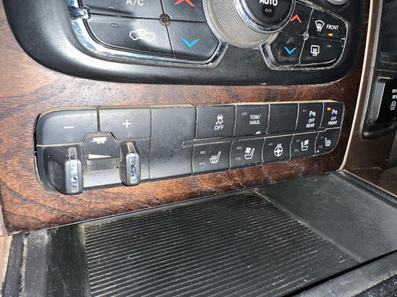 RAM 1500 Laramie Longhorn Edition Crew Cab SWB 4WD 2014