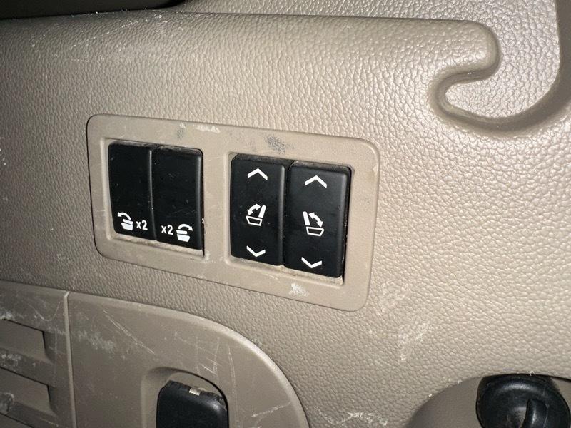 Chevrolet Suburban LTZ 1500 4WD 2015