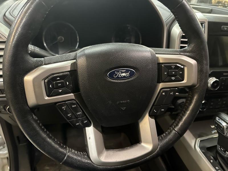 Ford F-150 Lariat SuperCrew 4WD 2016