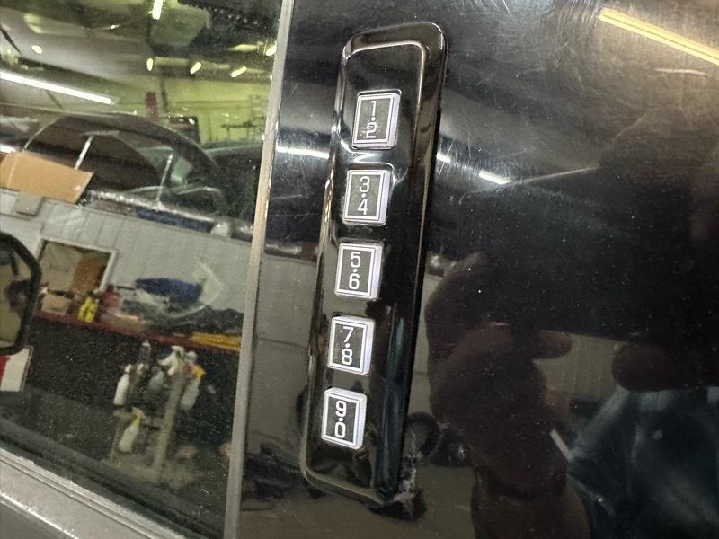 Ford F-150 Lariat SuperCrew 4WD 2016