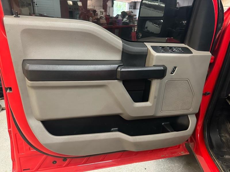 Ford F-450 SD Crew Cab DRW 4WD 2020