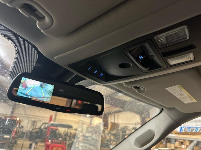 RAM 3500 Laramie Crew Cab SWB 4WD 2015