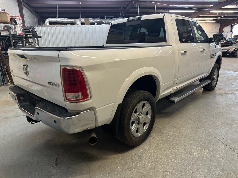 RAM 3500 Laramie Crew Cab SWB 4WD 2015