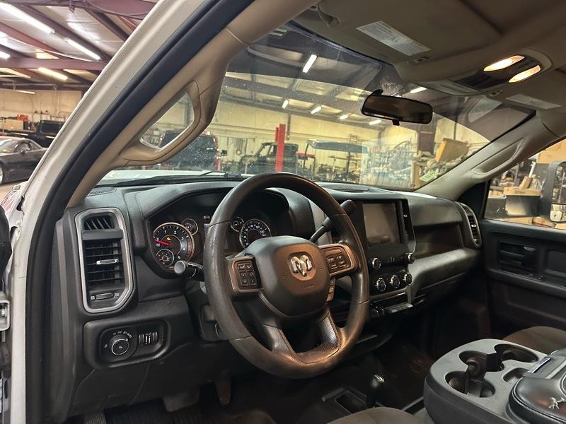 RAM 3500 Tradesman Crew Cab 4WD DRW 2020