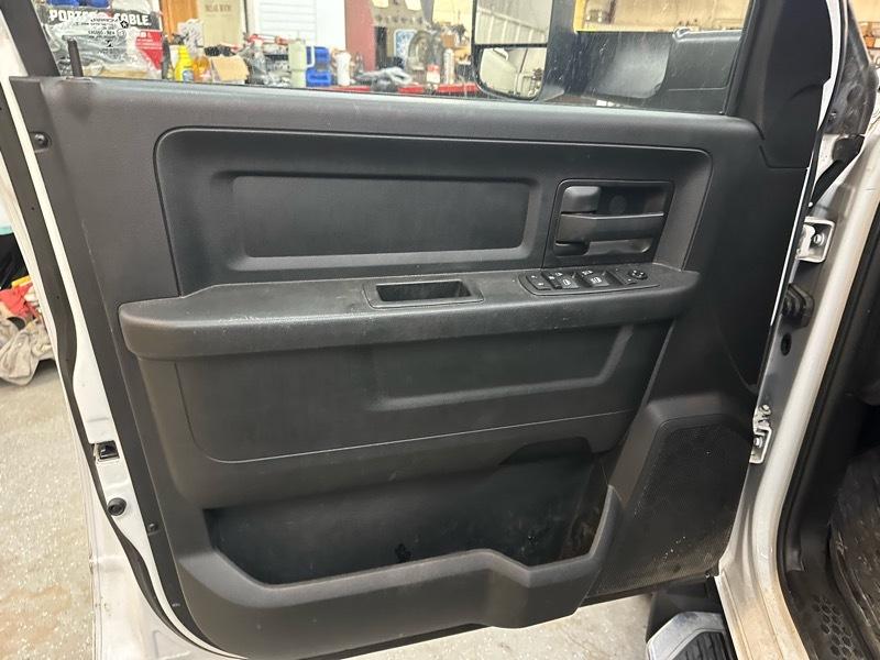 RAM 3500 Tradesman Crew Cab 4WD DRW 2020