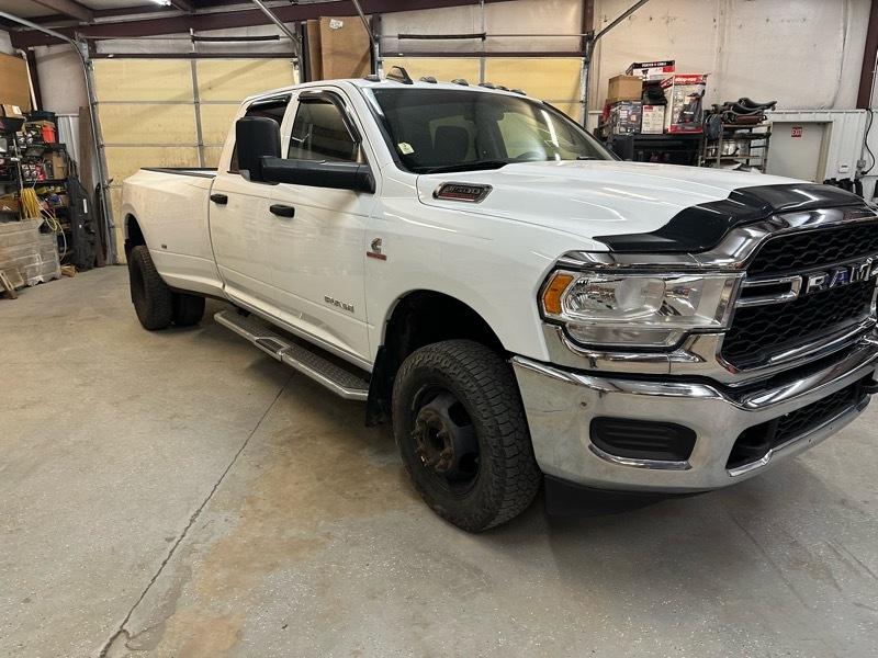 RAM 3500 Tradesman Crew Cab 4WD DRW 2020
