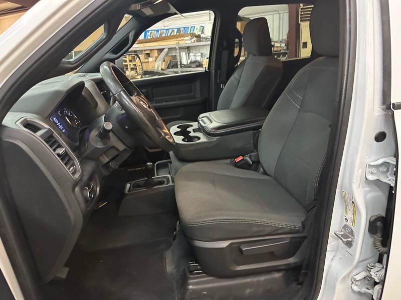 RAM 3500 Tradesman Crew Cab 4WD DRW 2022