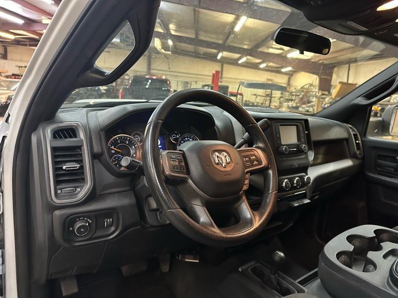 RAM 3500 Tradesman Crew Cab 4WD DRW 2022
