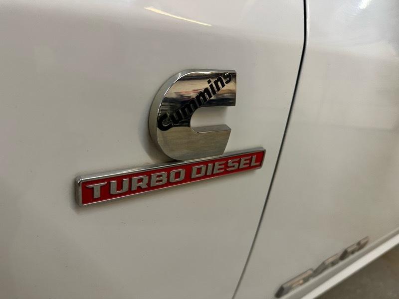 RAM 3500 Tradesman Crew Cab 4WD DRW 2022