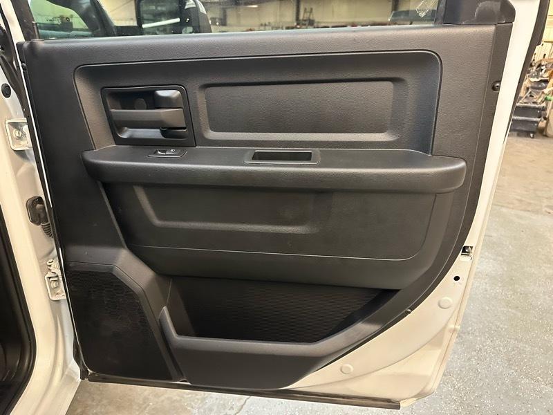 RAM 3500 Tradesman Crew Cab 4WD DRW 2022